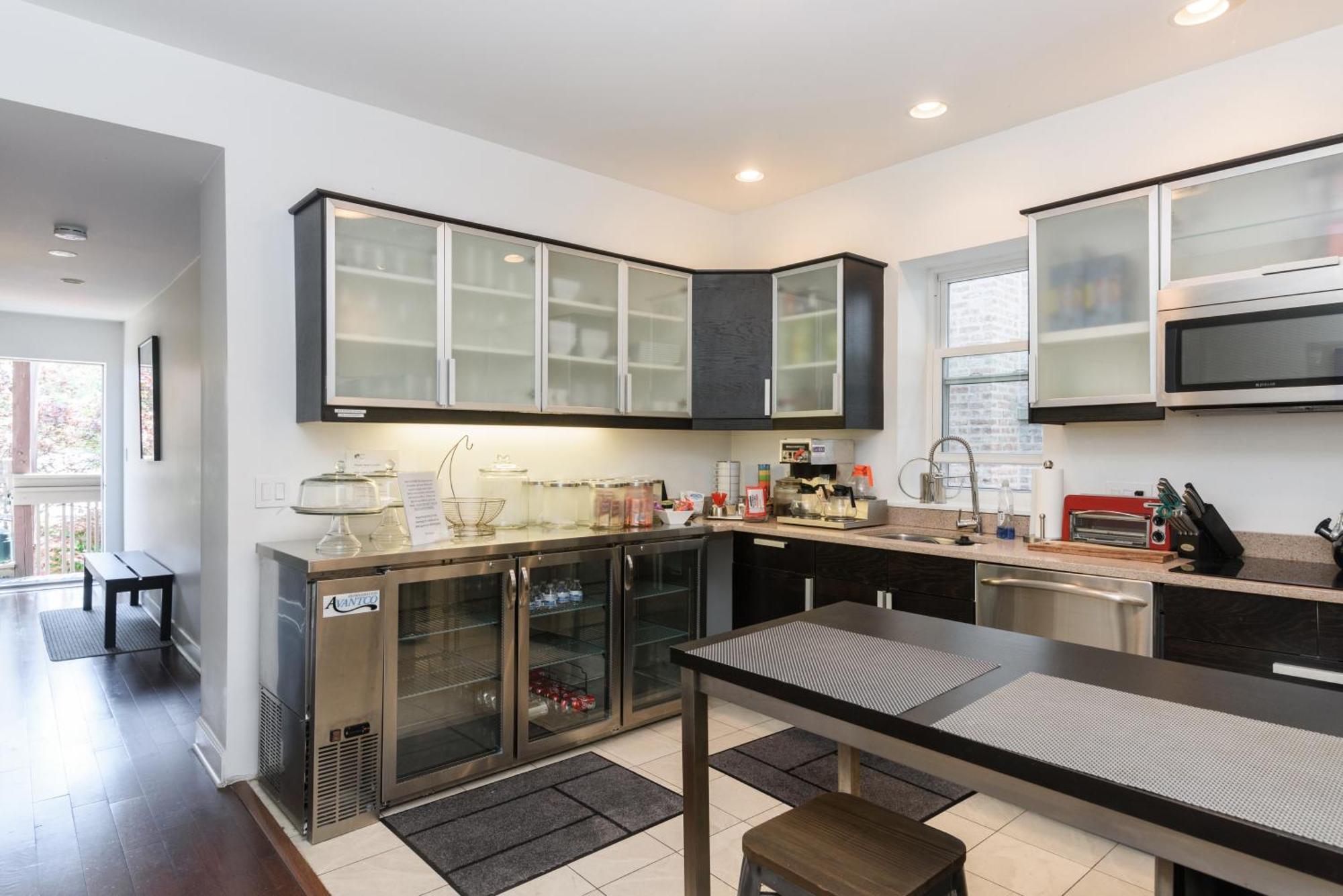 House 5863- Chicago'S Premier Bed And Breakfast المظهر الخارجي الصورة