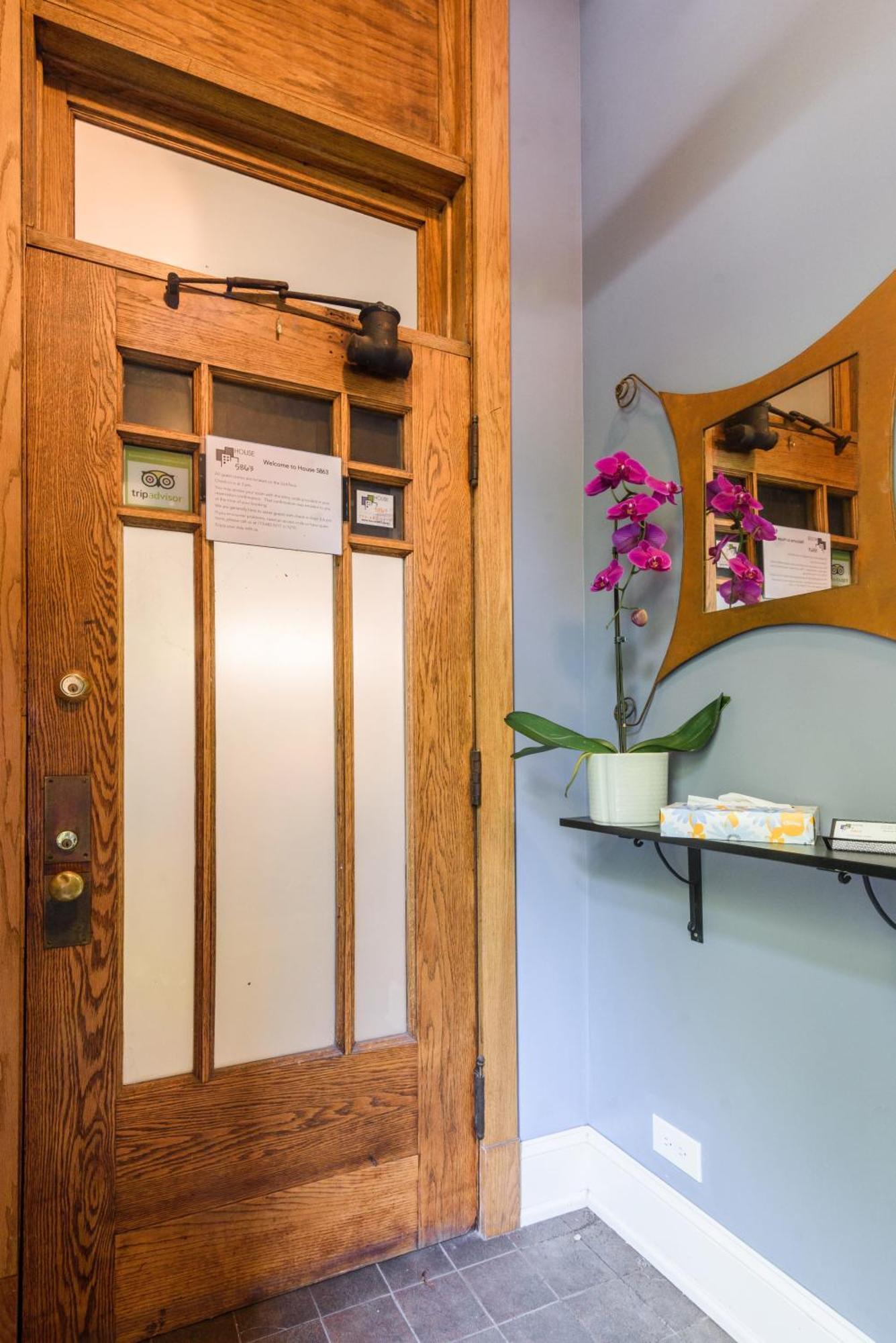House 5863- Chicago'S Premier Bed And Breakfast المظهر الخارجي الصورة