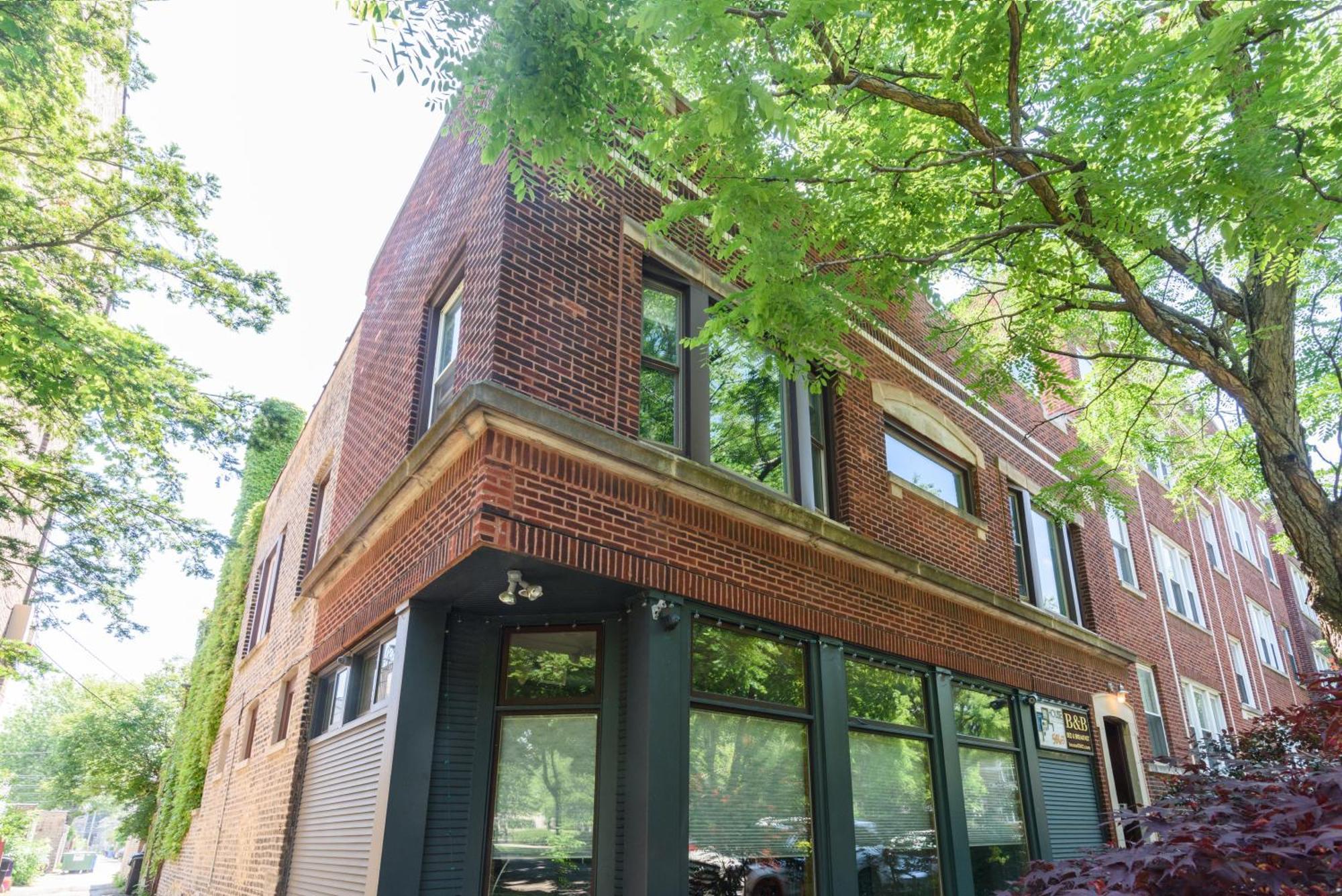 House 5863- Chicago'S Premier Bed And Breakfast المظهر الخارجي الصورة