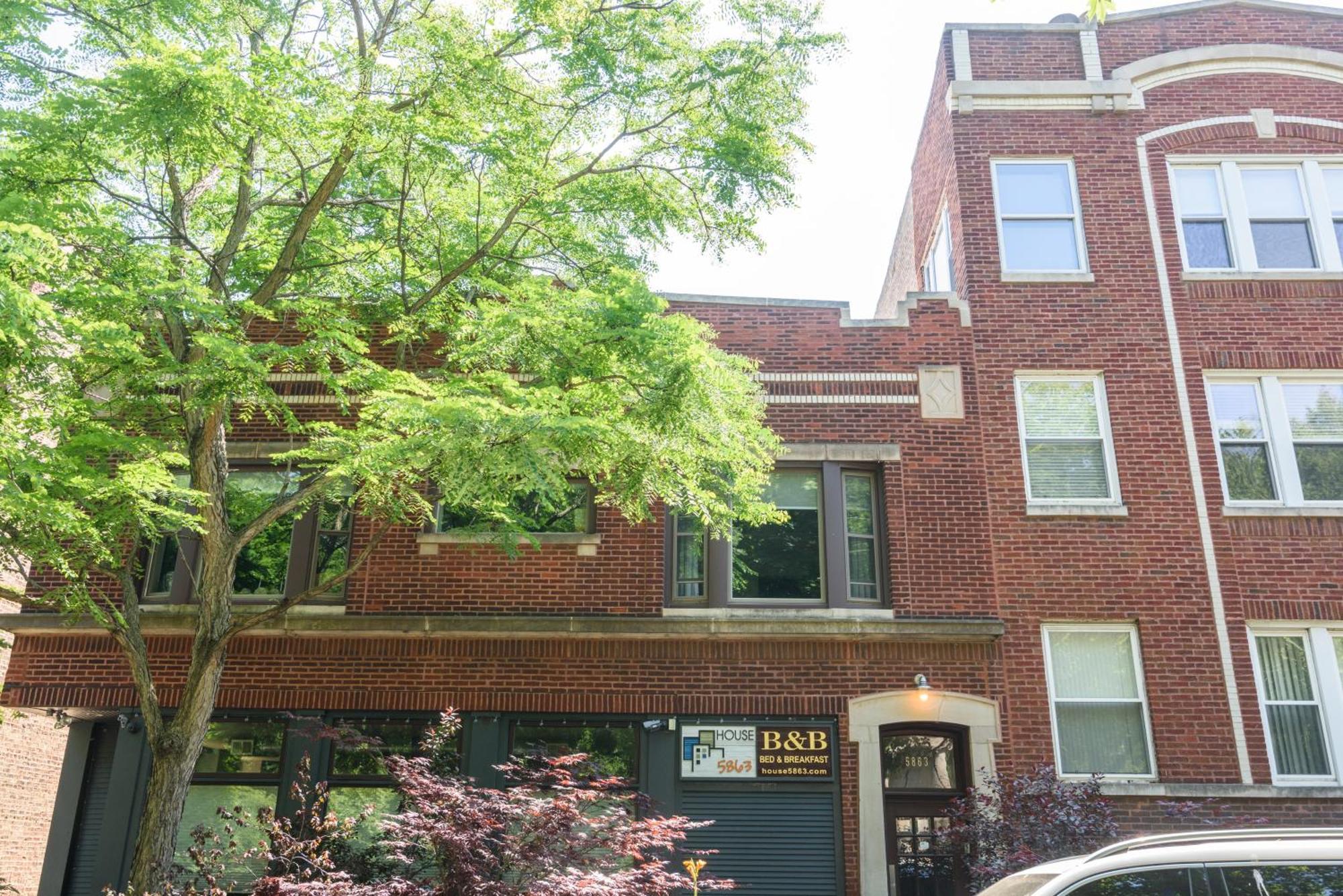 House 5863- Chicago'S Premier Bed And Breakfast المظهر الخارجي الصورة