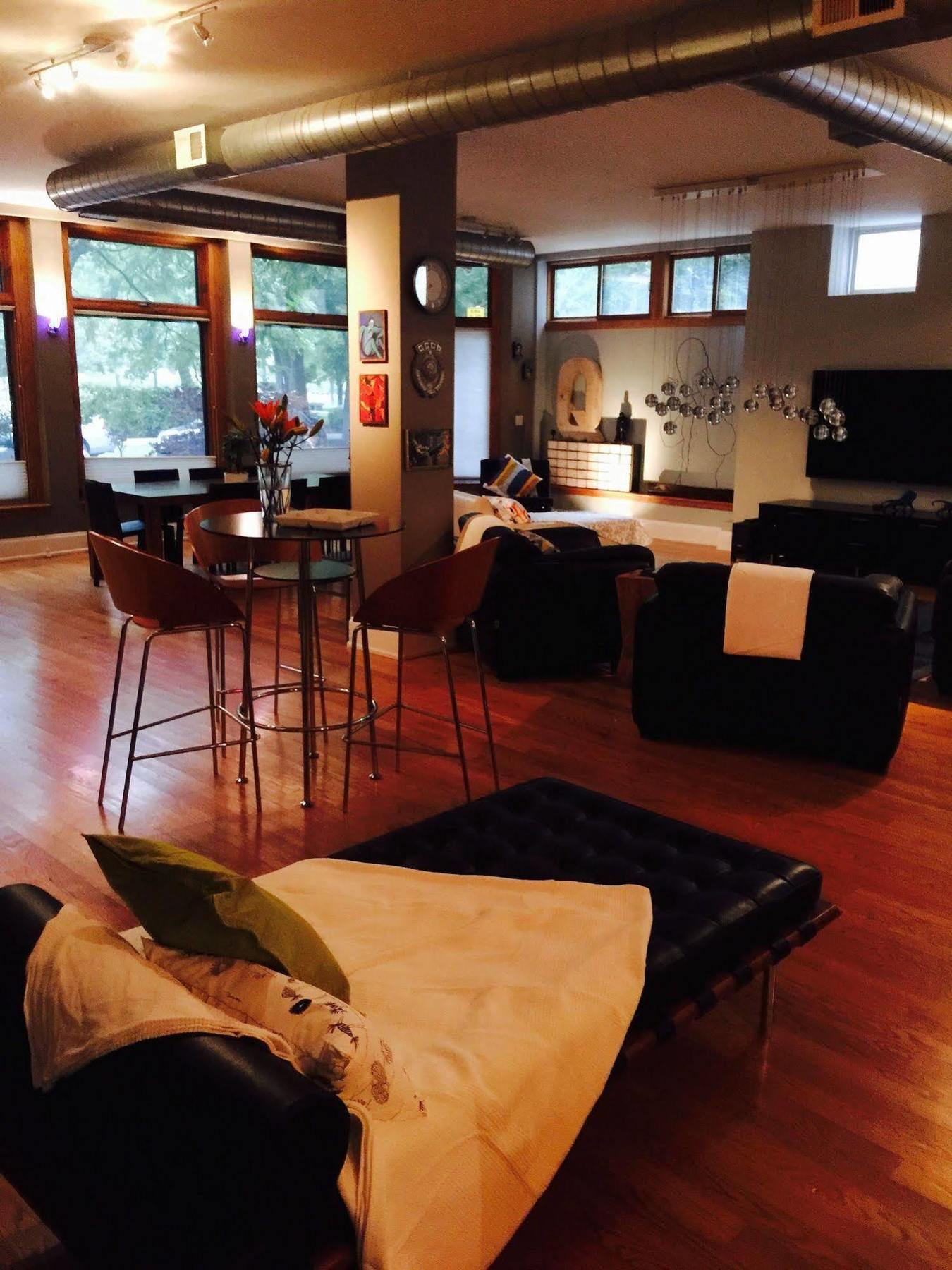House 5863- Chicago'S Premier Bed And Breakfast المظهر الخارجي الصورة