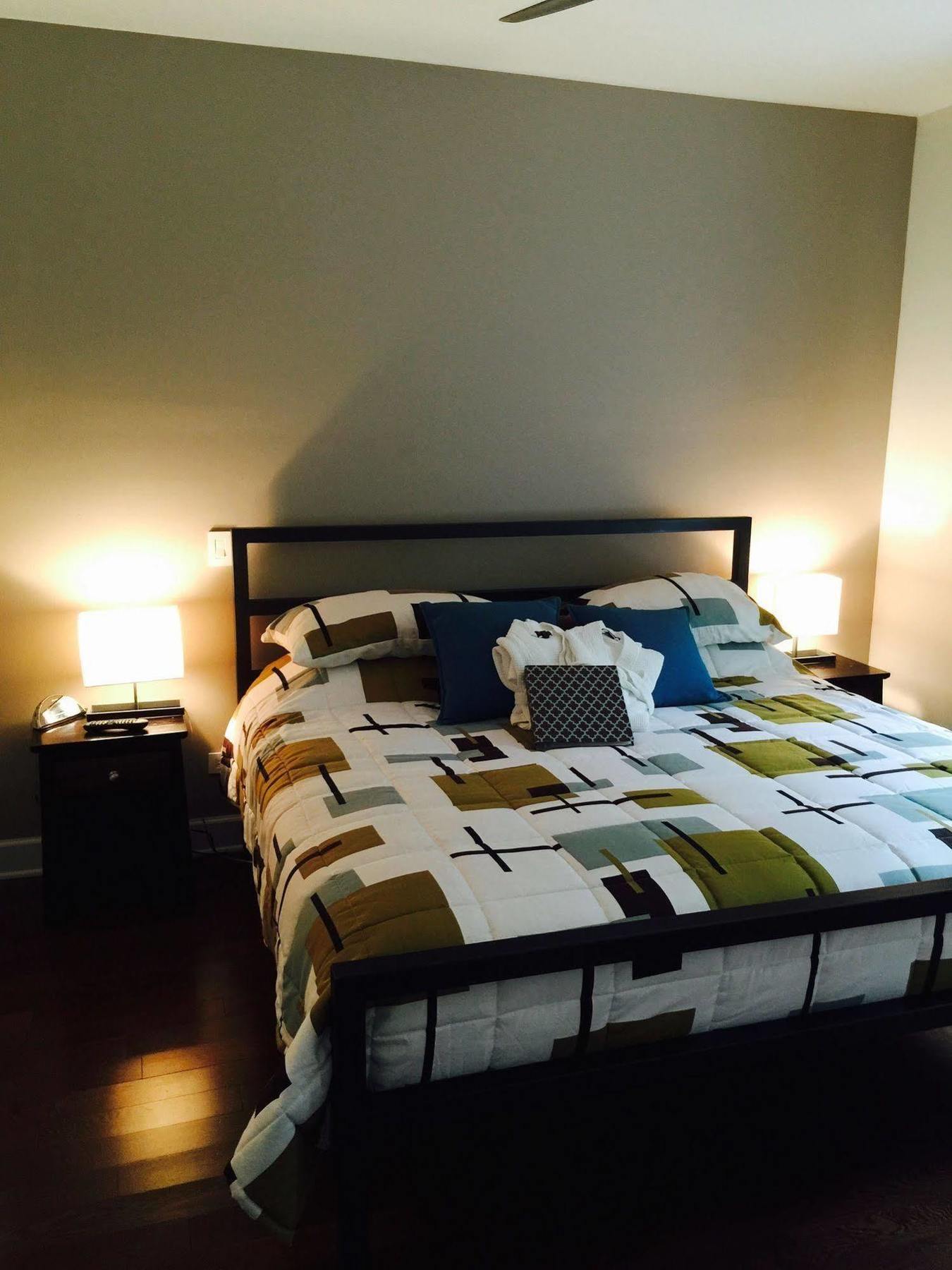 House 5863- Chicago'S Premier Bed And Breakfast المظهر الخارجي الصورة